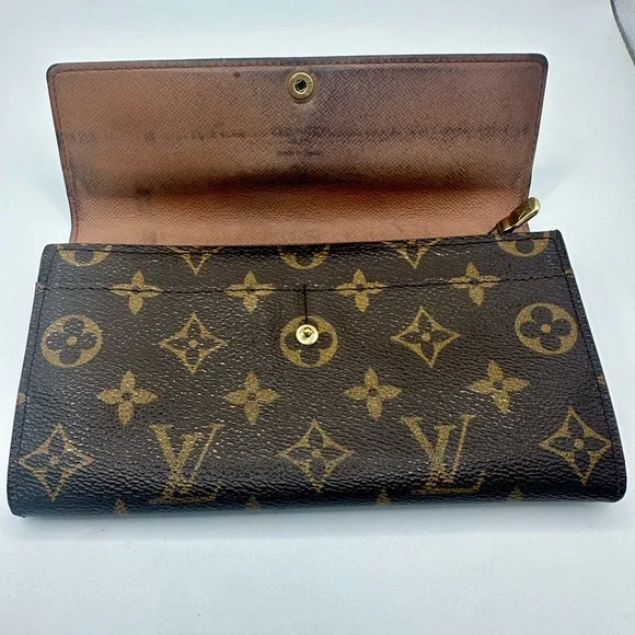 Louis Vuitton Sarah Long Monogram Wallet with Certificate of Authenticity - Picture 5 of 11